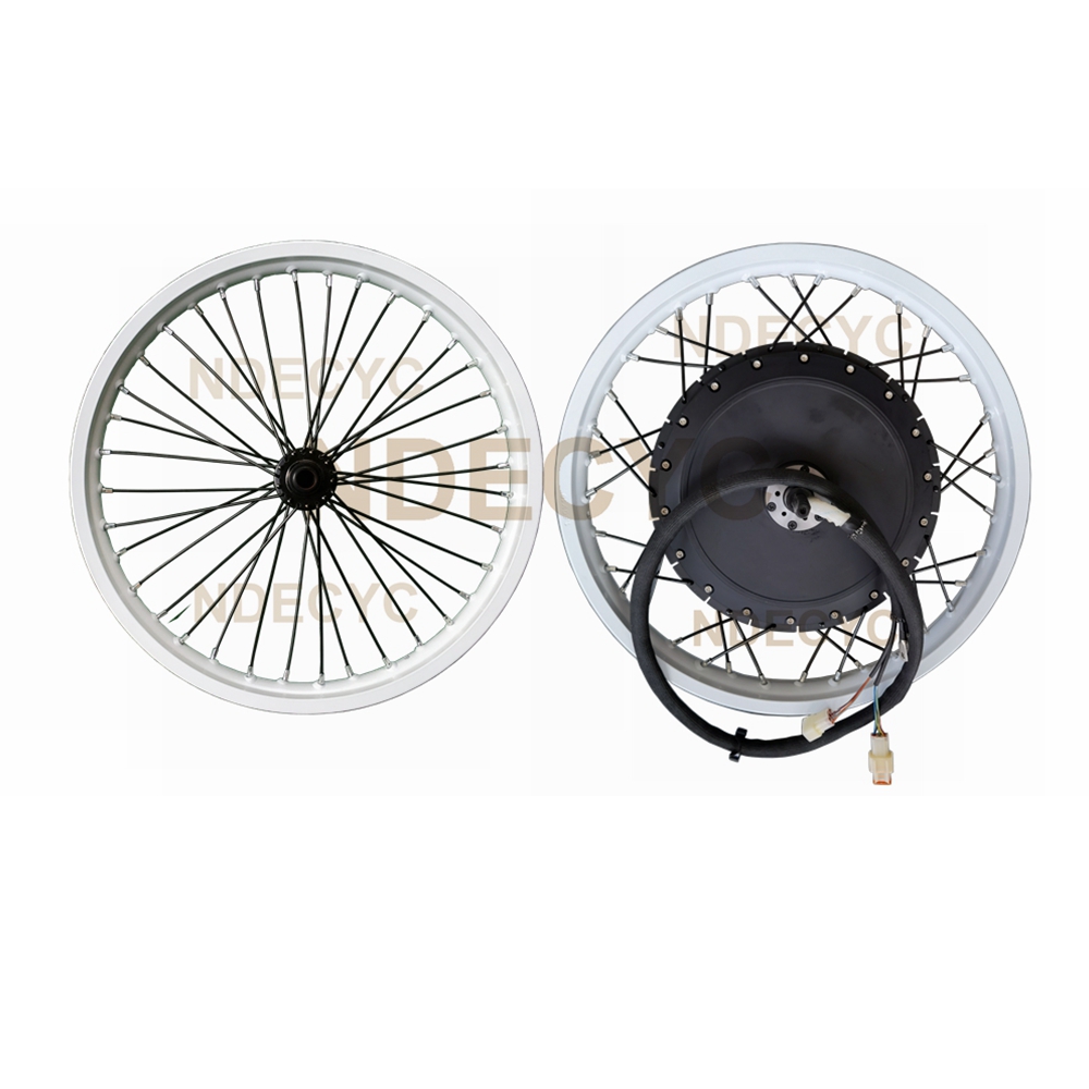 QS V3 273 Moto 18 